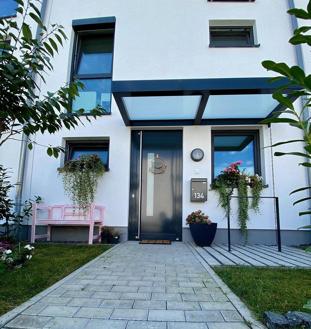 house to rent, 139 m², Rotkehlchenweg 134, Wiesbaden, Hesse house to rent, 139 m², Rotkehlchenweg 134, Wiesbaden, Hesse