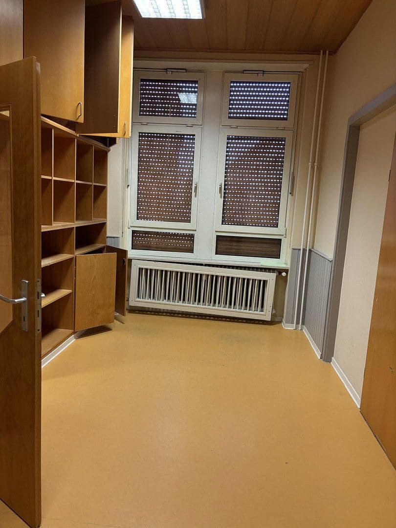 office to rent, 246 m², Mönchwörthstraße 10-14, Mannheim, Baden-Württemberg office to rent, 246 m², Mönchwörthstraße 10-14, Mannheim, Baden-Württemberg