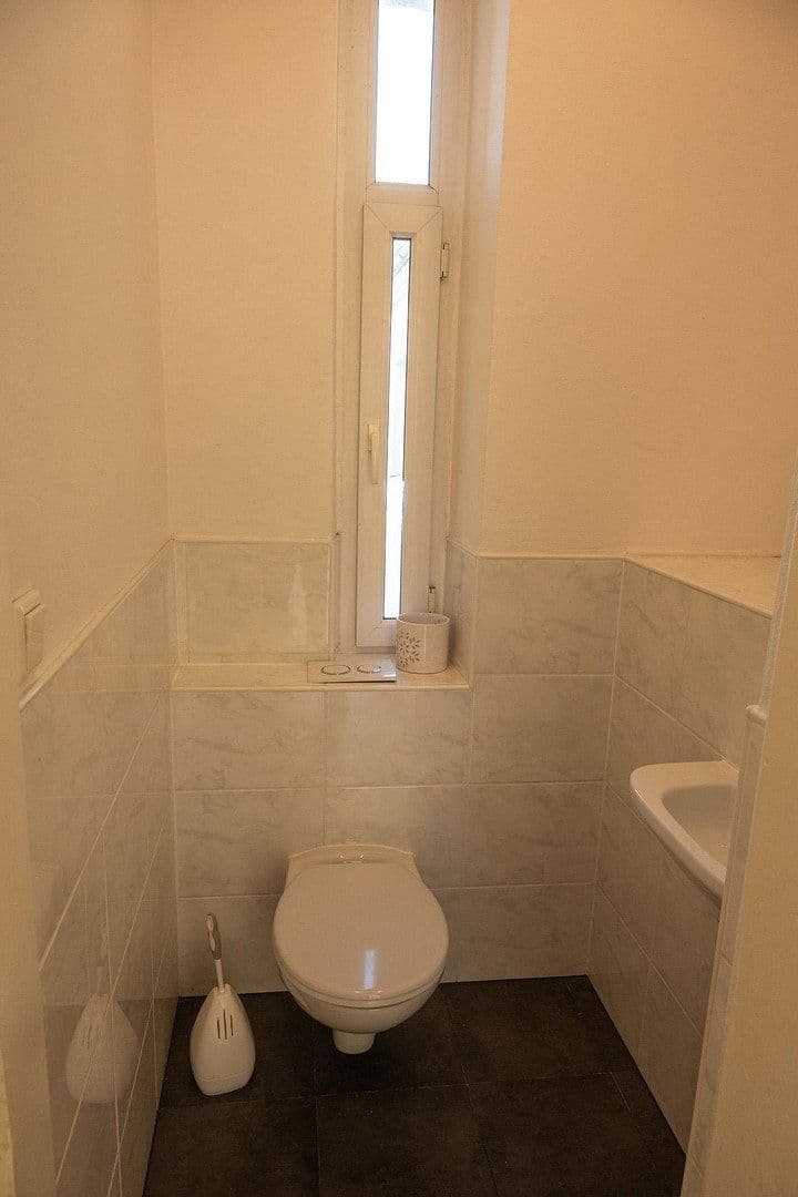 3 bedroom with open-plan kitchen flat to rent, 96 m², Nürnberg, Bavaria 3 bedroom with open-plan kitchen flat to rent, 96 m², Nürnberg, Bavaria
