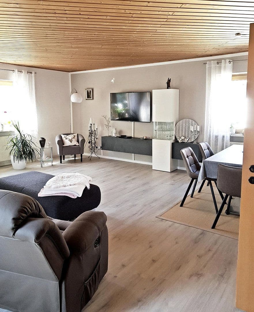 3 bedroom with open-plan kitchen flat for sale, 171 m², Henfenfeld, Bavaria 3 bedroom with open-plan kitchen flat for sale, 171 m², Henfenfeld, Bavaria