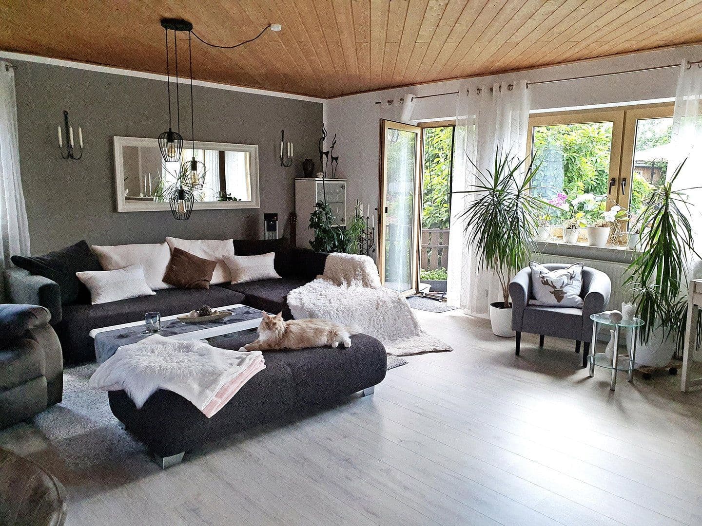 3 bedroom with open-plan kitchen flat for sale, 171 m², Henfenfeld, Bavaria 3 bedroom with open-plan kitchen flat for sale, 171 m², Henfenfeld, Bavaria