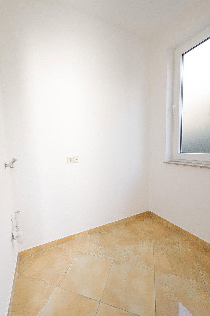 4 bedroom with open-plan kitchen flat to rent, 149 m², Tübingen, Baden-Württemberg 4 bedroom with open-plan kitchen flat to rent, 149 m², Tübingen, Baden-Württemberg