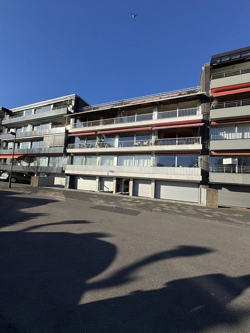3 bedroom flat to rent, 90 m², Rheinallee 137, Düsseldorf, North Rhine-Westphalia 3 bedroom flat to rent, 90 m², Rheinallee 137, Düsseldorf, North Rhine-Westphalia