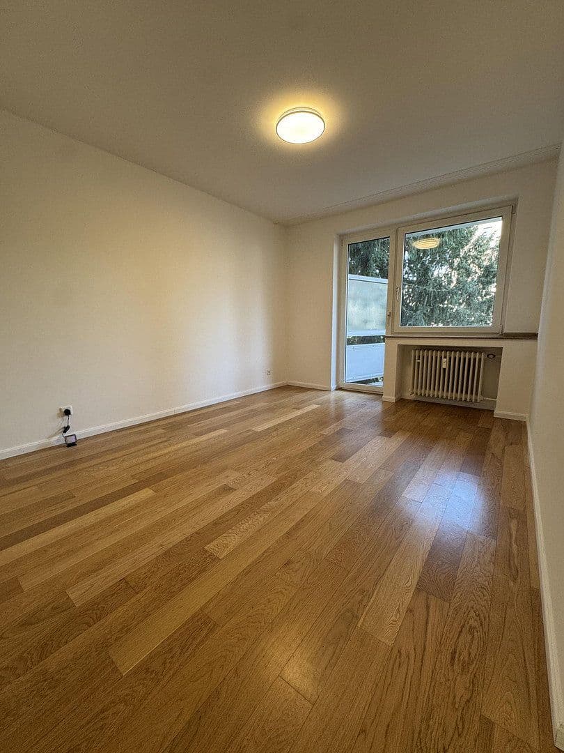3 bedroom flat to rent, 90 m², Rheinallee 137, Düsseldorf, North Rhine-Westphalia 3 bedroom flat to rent, 90 m², Rheinallee 137, Düsseldorf, North Rhine-Westphalia