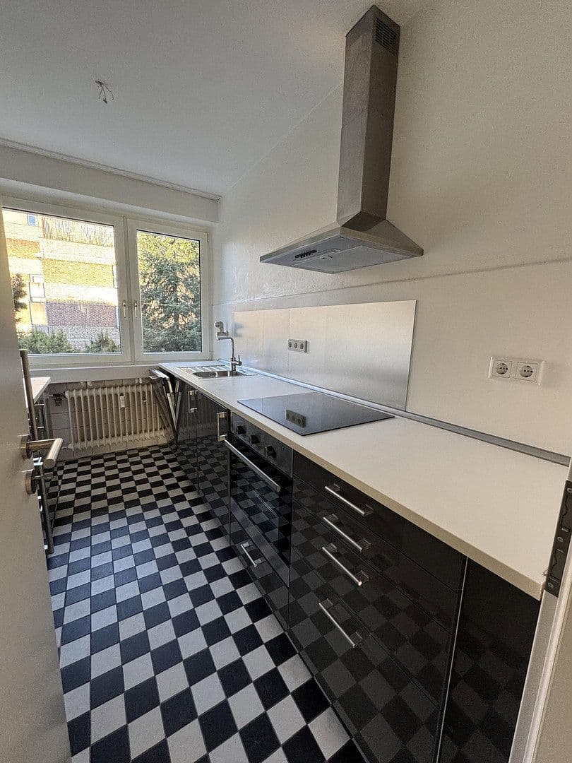 3 bedroom flat to rent, 90 m², Rheinallee 137, Düsseldorf, North Rhine-Westphalia 3 bedroom flat to rent, 90 m², Rheinallee 137, Düsseldorf, North Rhine-Westphalia