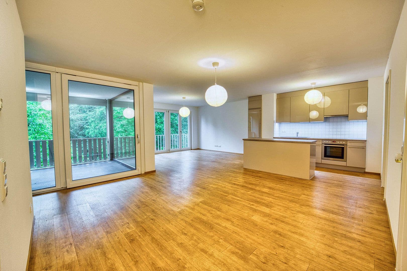 3 bedroom with open-plan kitchen flat for sale, 100 m², Waldshut-Tiengen, Baden-Württemberg 3 bedroom with open-plan kitchen flat for sale, 100 m², Waldshut-Tiengen, Baden-Württemberg