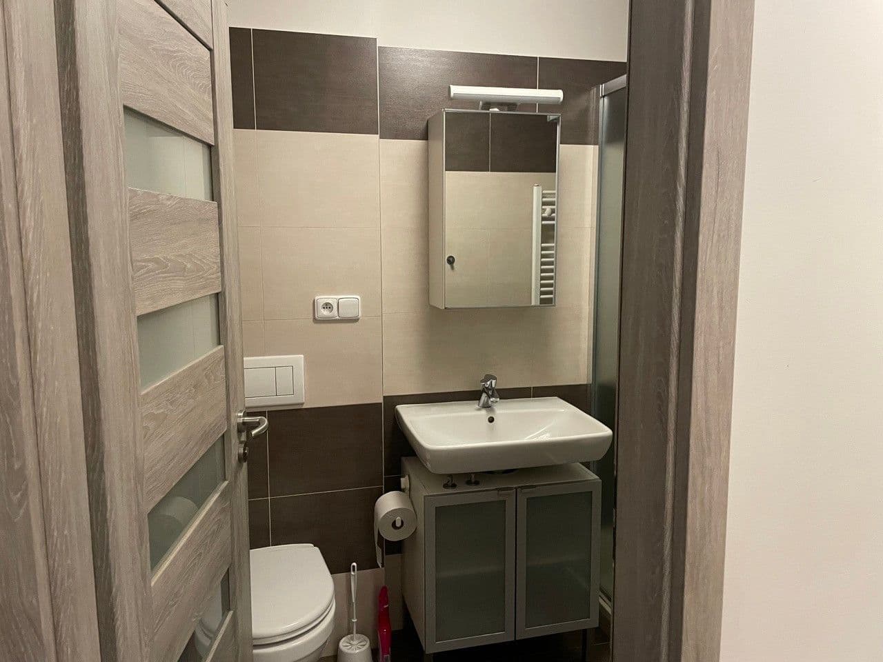 1 bedroom with open-plan kitchen flat to rent, 52 m², Drahobejlova, Prague, Prague 1 bedroom with open-plan kitchen flat to rent, 52 m², Drahobejlova, Prague, Prague