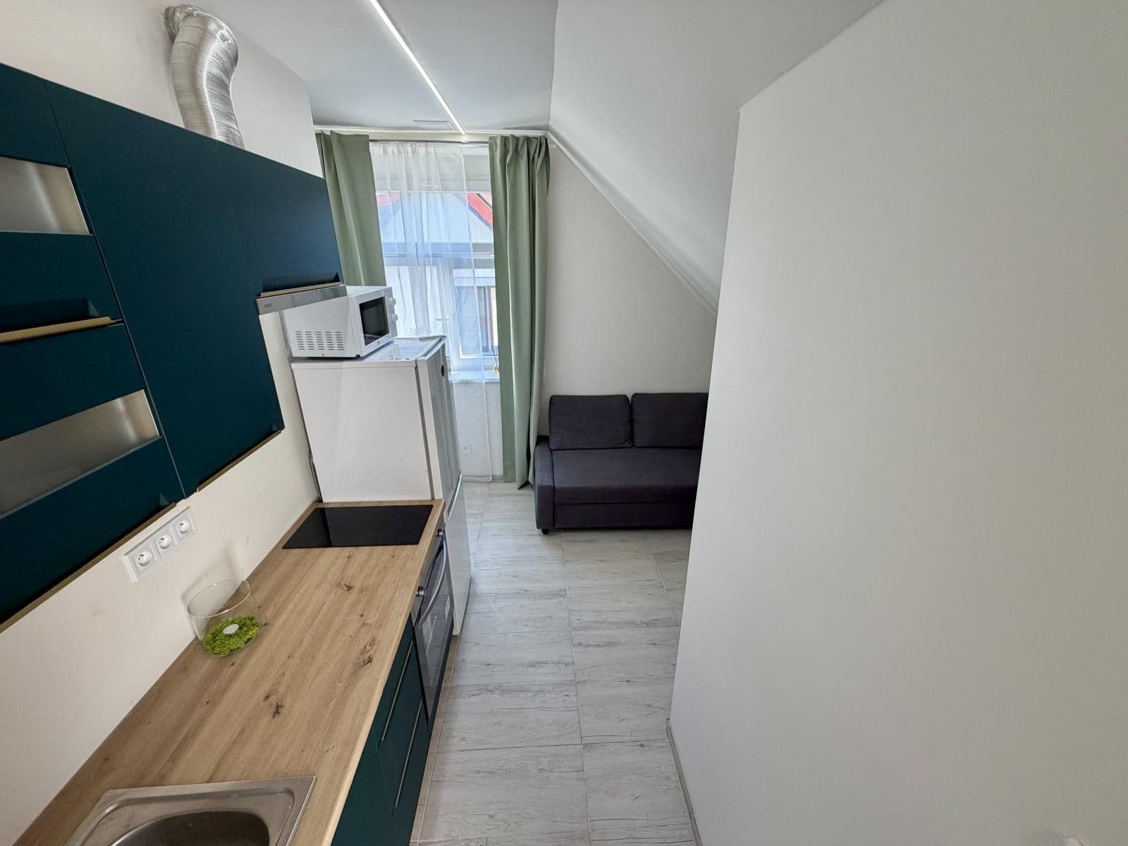 1 bedroom with open-plan kitchen flat to rent, 35 m², Na Jarově, Prague, Prague 1 bedroom with open-plan kitchen flat to rent, 35 m², Na Jarově, Prague, Prague