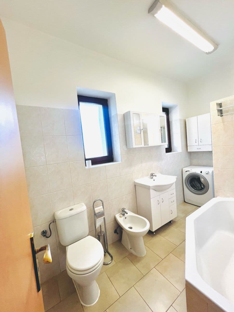 3 bedroom flat to rent, 85 m², Za Humny, Prague, Prague 3 bedroom flat to rent, 85 m², Za Humny, Prague, Prague