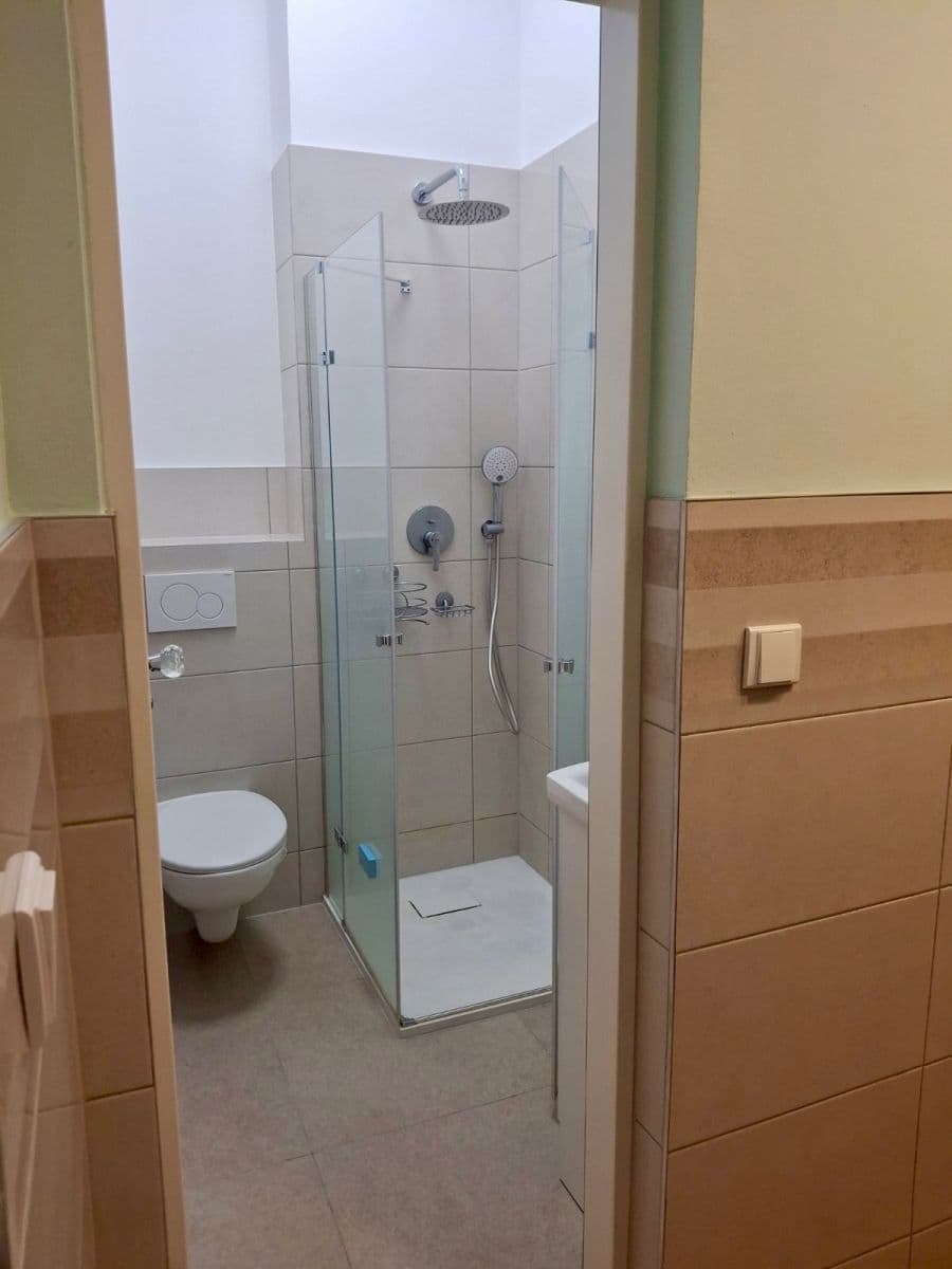 Studio flat to rent, 24 m², V Horní Stromce, Prague, Prague Studio flat to rent, 24 m², V Horní Stromce, Prague, Prague