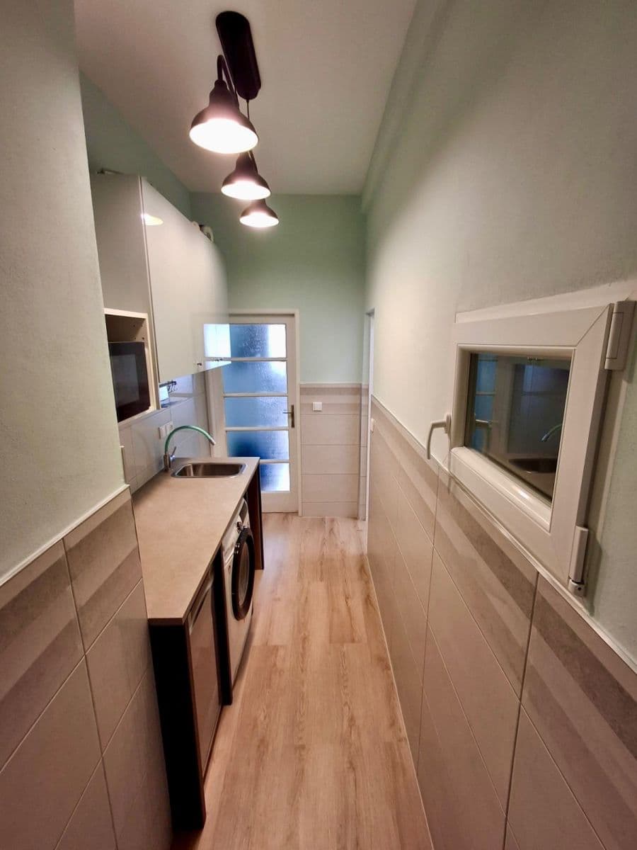Studio flat to rent, 24 m², V Horní Stromce, Prague, Prague Studio flat to rent, 24 m², V Horní Stromce, Prague, Prague