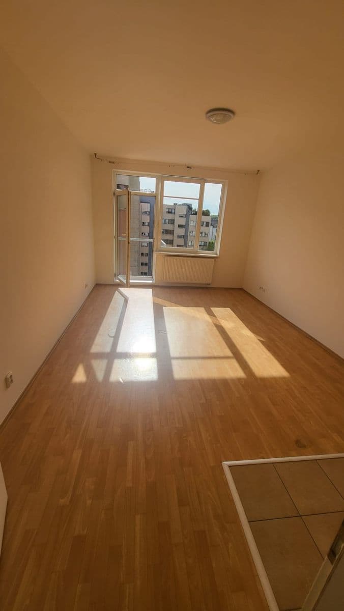 Studio flat to rent, 30 m², Pešlova, Prague, Prague Studio flat to rent, 30 m², Pešlova, Prague, Prague