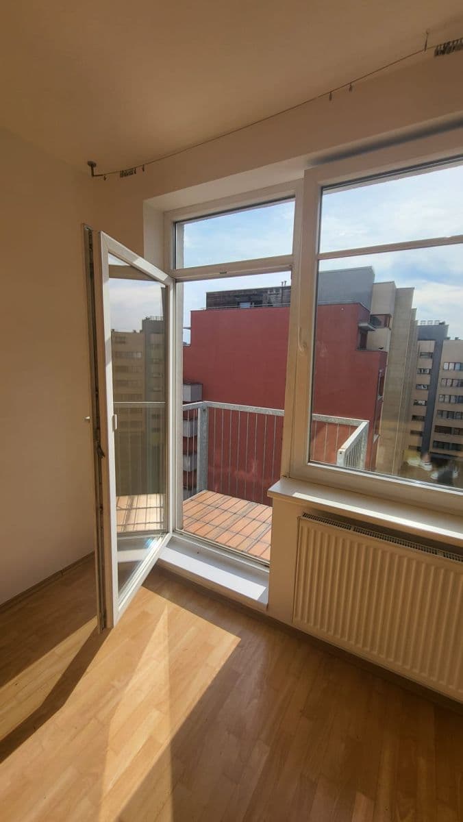 Studio flat to rent, 30 m², Pešlova, Prague, Prague Studio flat to rent, 30 m², Pešlova, Prague, Prague