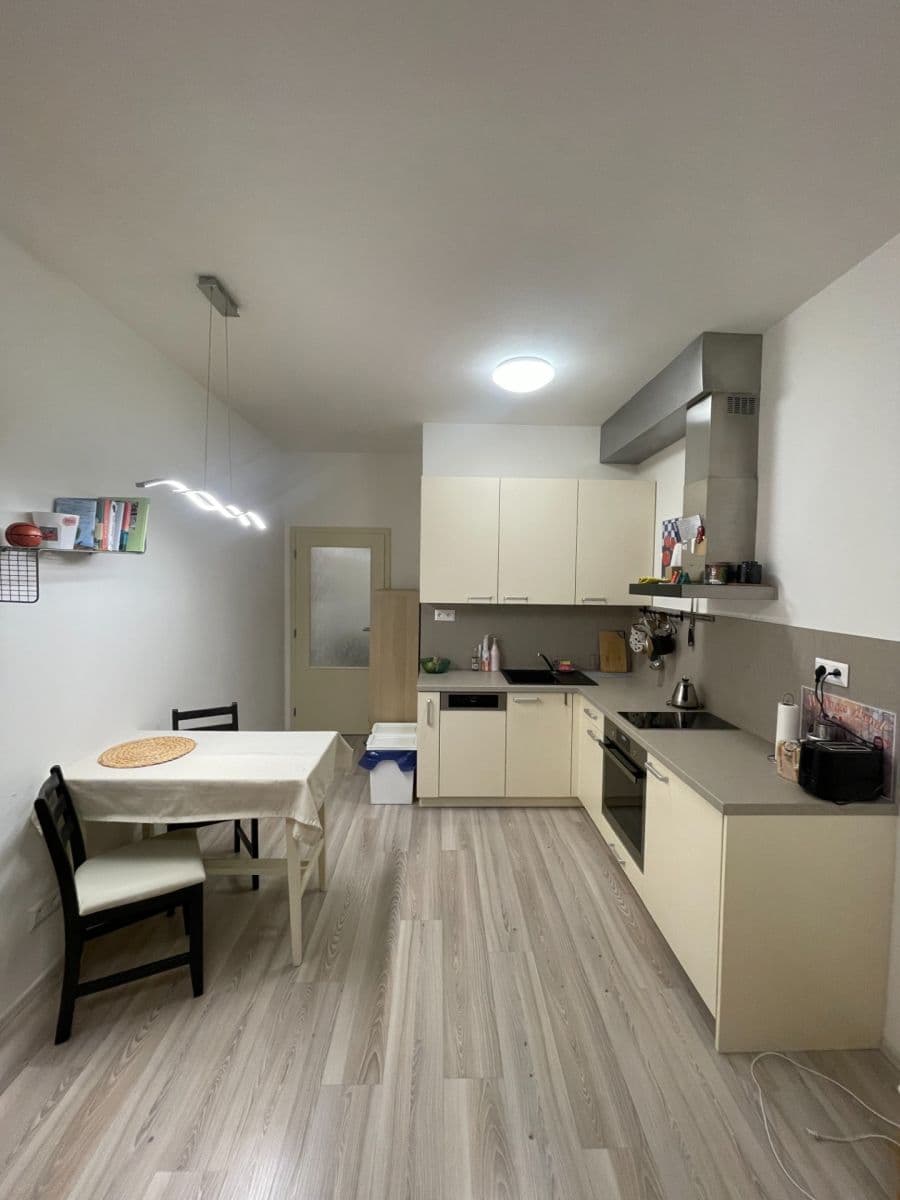 Studio flat to rent, 32 m², Kamínky, Brno, Jihomoravský Region Studio flat to rent, 32 m², Kamínky, Brno, Jihomoravský Region