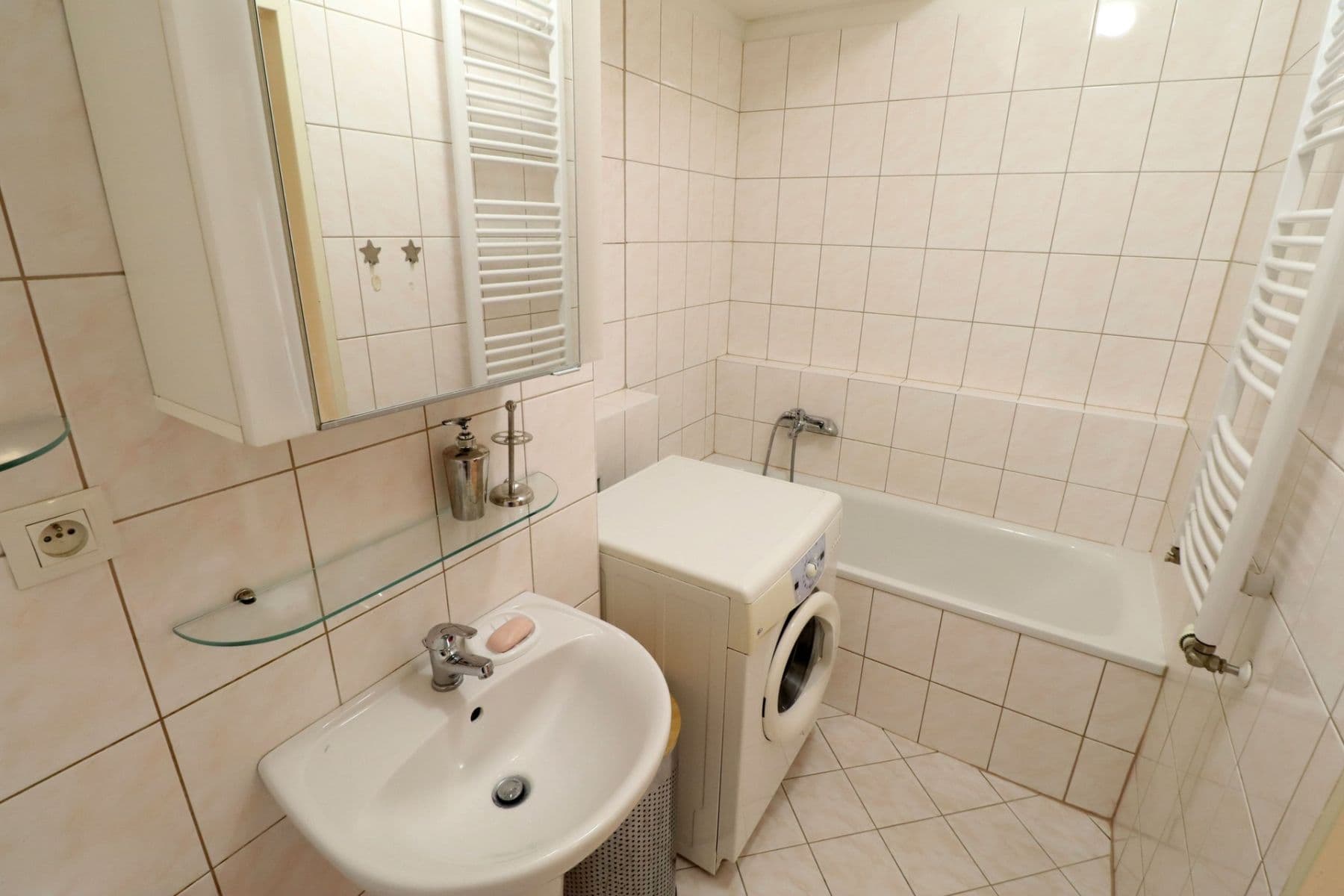 Studio flat to rent, 33 m², Poděbradská, Prague, Prague Studio flat to rent, 33 m², Poděbradská, Prague, Prague