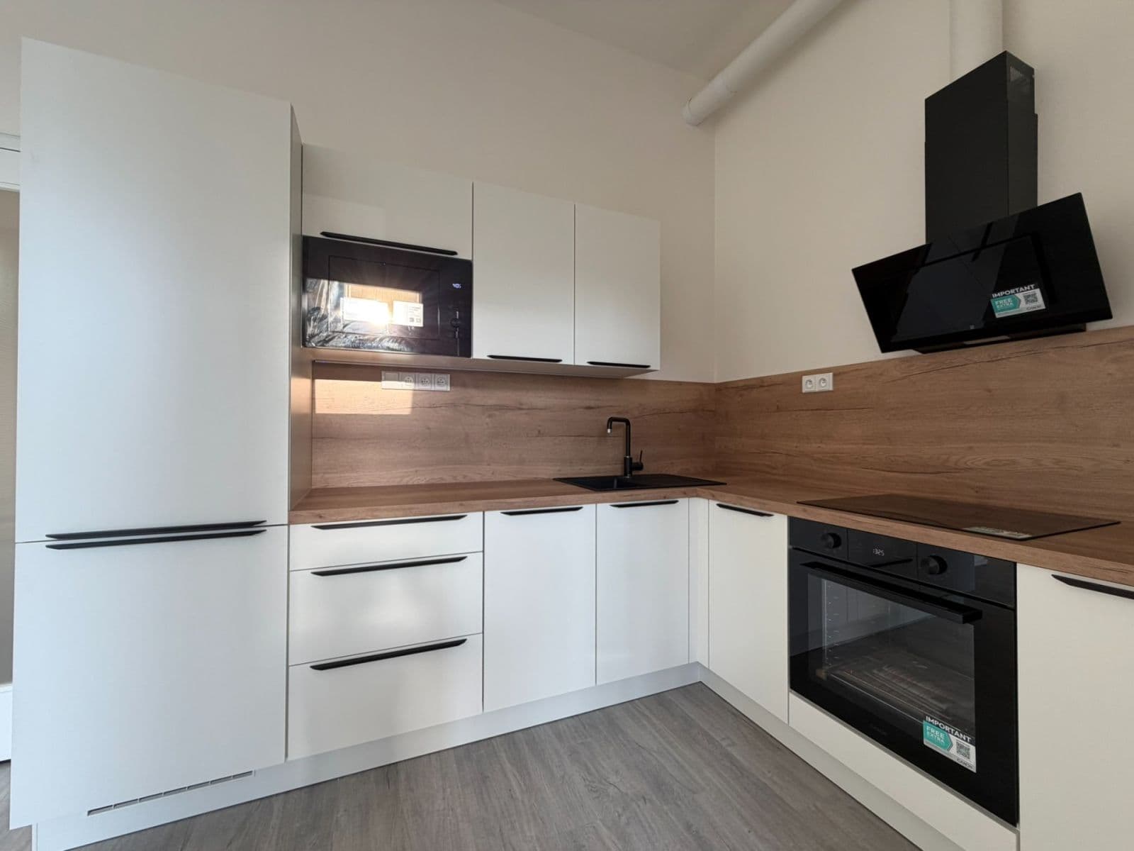 1 bedroom with open-plan kitchen flat to rent, 57 m², Malešická, Prague, Prague 1 bedroom with open-plan kitchen flat to rent, 57 m², Malešická, Prague, Prague