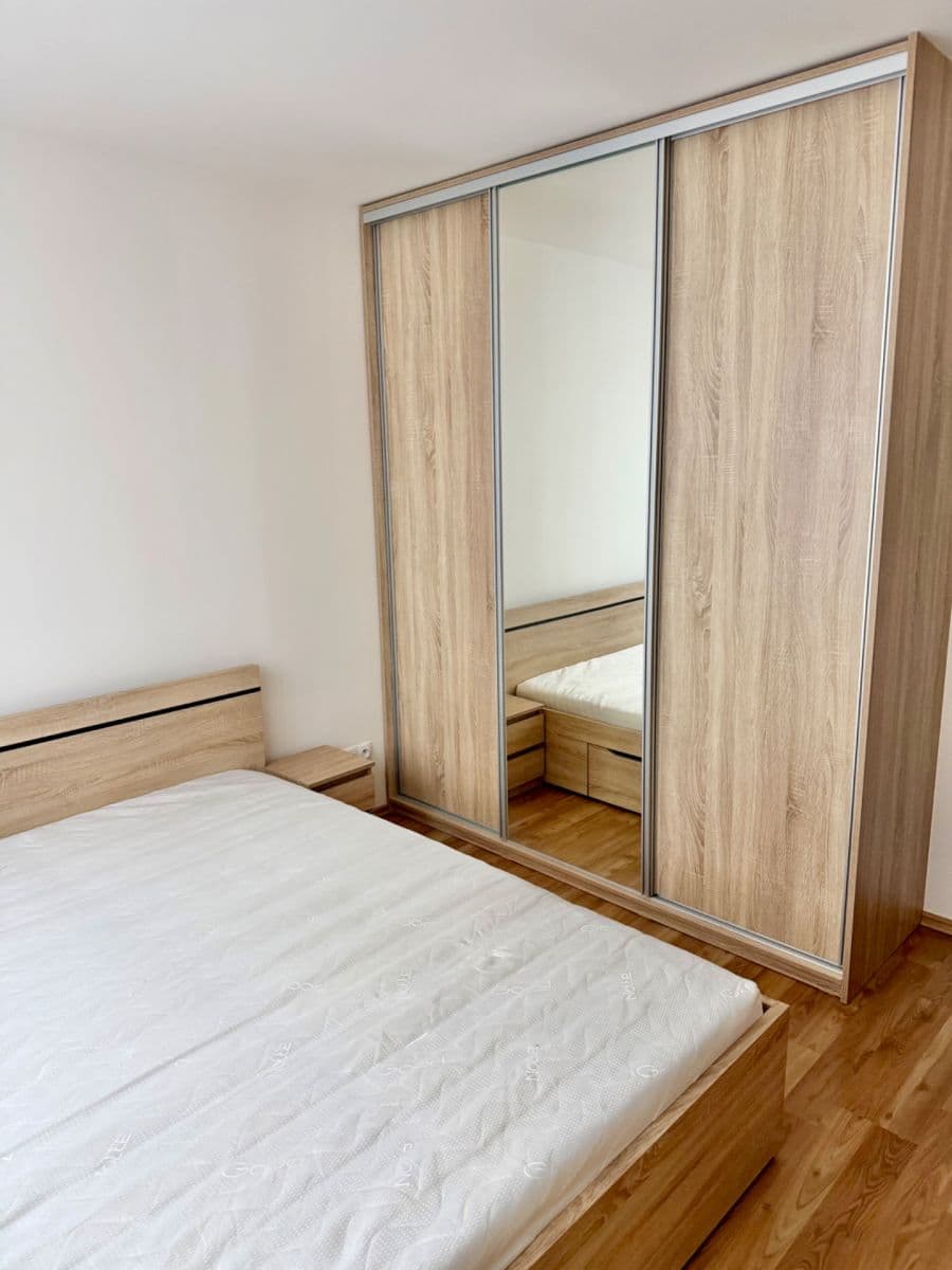 2 bedroom with open-plan kitchen flat to rent, 60 m², Habartická, Prague, Prague 2 bedroom with open-plan kitchen flat to rent, 60 m², Habartická, Prague, Prague