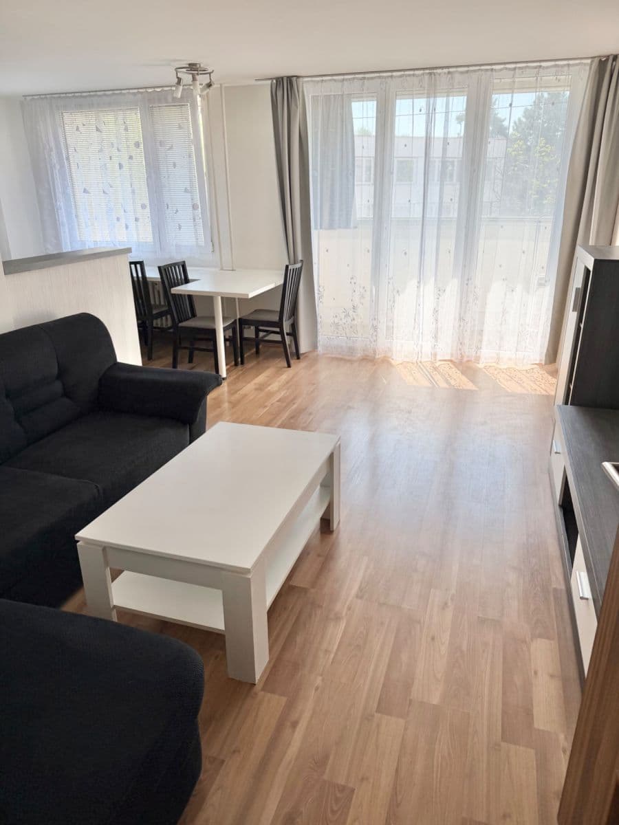 2 bedroom with open-plan kitchen flat to rent, 60 m², Habartická, Prague, Prague 2 bedroom with open-plan kitchen flat to rent, 60 m², Habartická, Prague, Prague