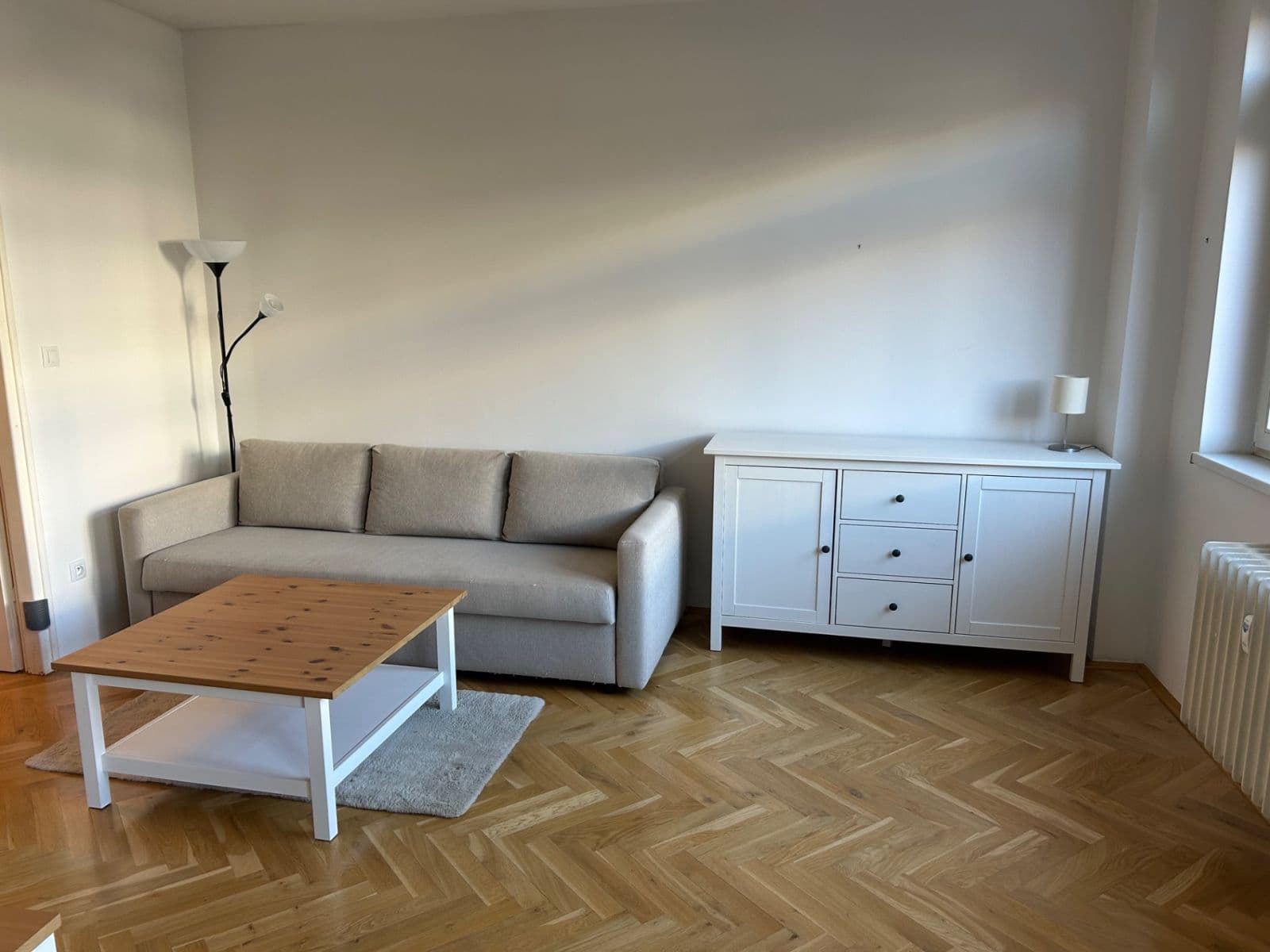 1 bedroom with open-plan kitchen flat to rent, 64 m², Stroupežnického, Prague, Prague 1 bedroom with open-plan kitchen flat to rent, 64 m², Stroupežnického, Prague, Prague