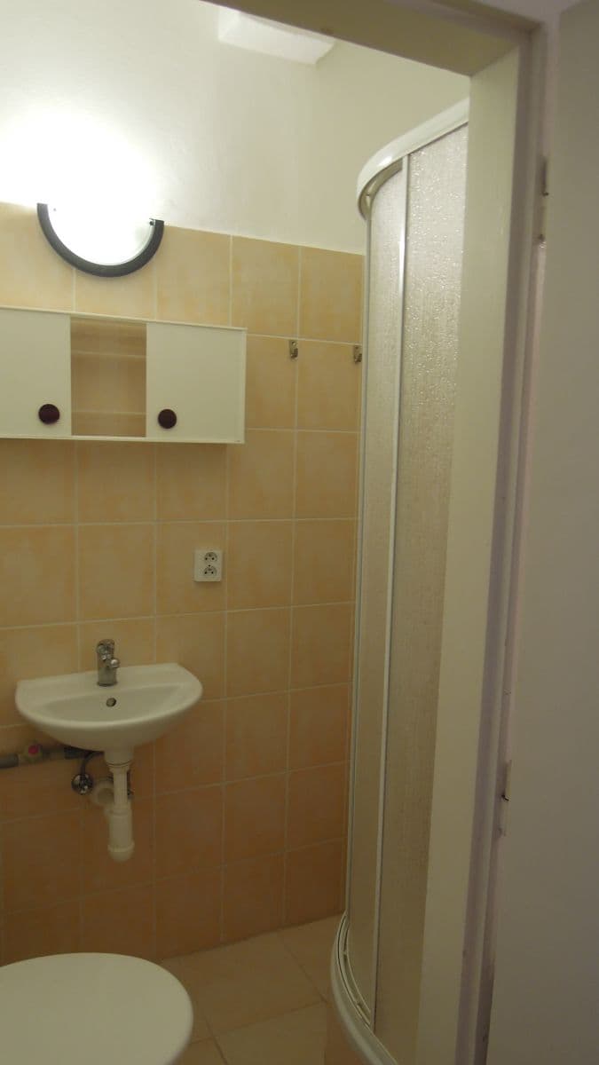 1 bedroom flat to rent, 32 m², Pohankova, Brno, Jihomoravský Region 1 bedroom flat to rent, 32 m², Pohankova, Brno, Jihomoravský Region