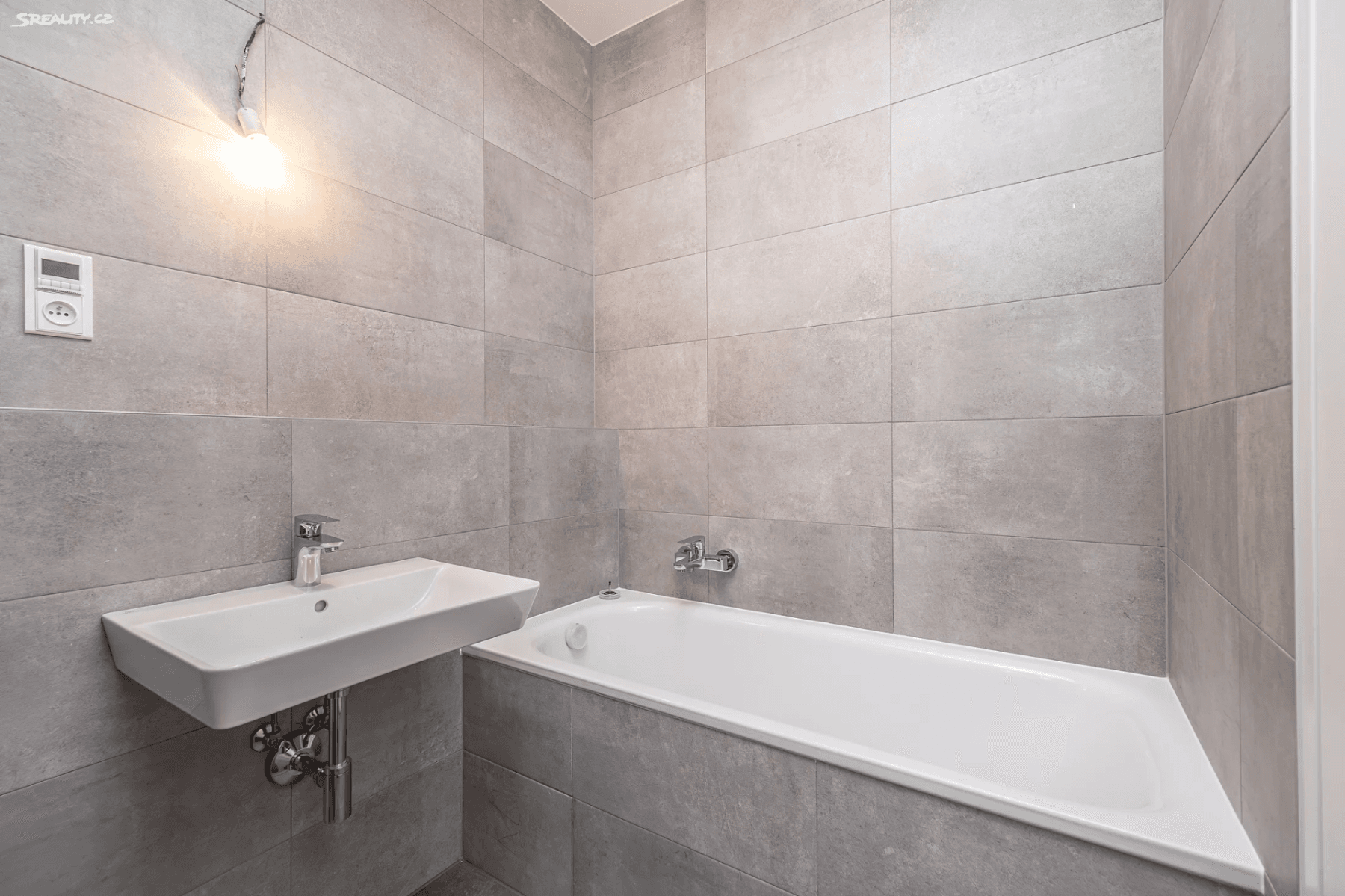 1 bedroom with open-plan kitchen flat to rent, 57 m², Malešická, Prague, Prague 1 bedroom with open-plan kitchen flat to rent, 57 m², Malešická, Prague, Prague
