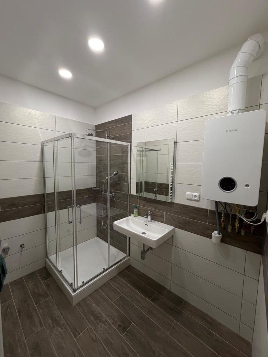 1 bedroom with open-plan kitchen flat to rent, 59 m², Nad Šutkou, Prague, Prague 1 bedroom with open-plan kitchen flat to rent, 59 m², Nad Šutkou, Prague, Prague