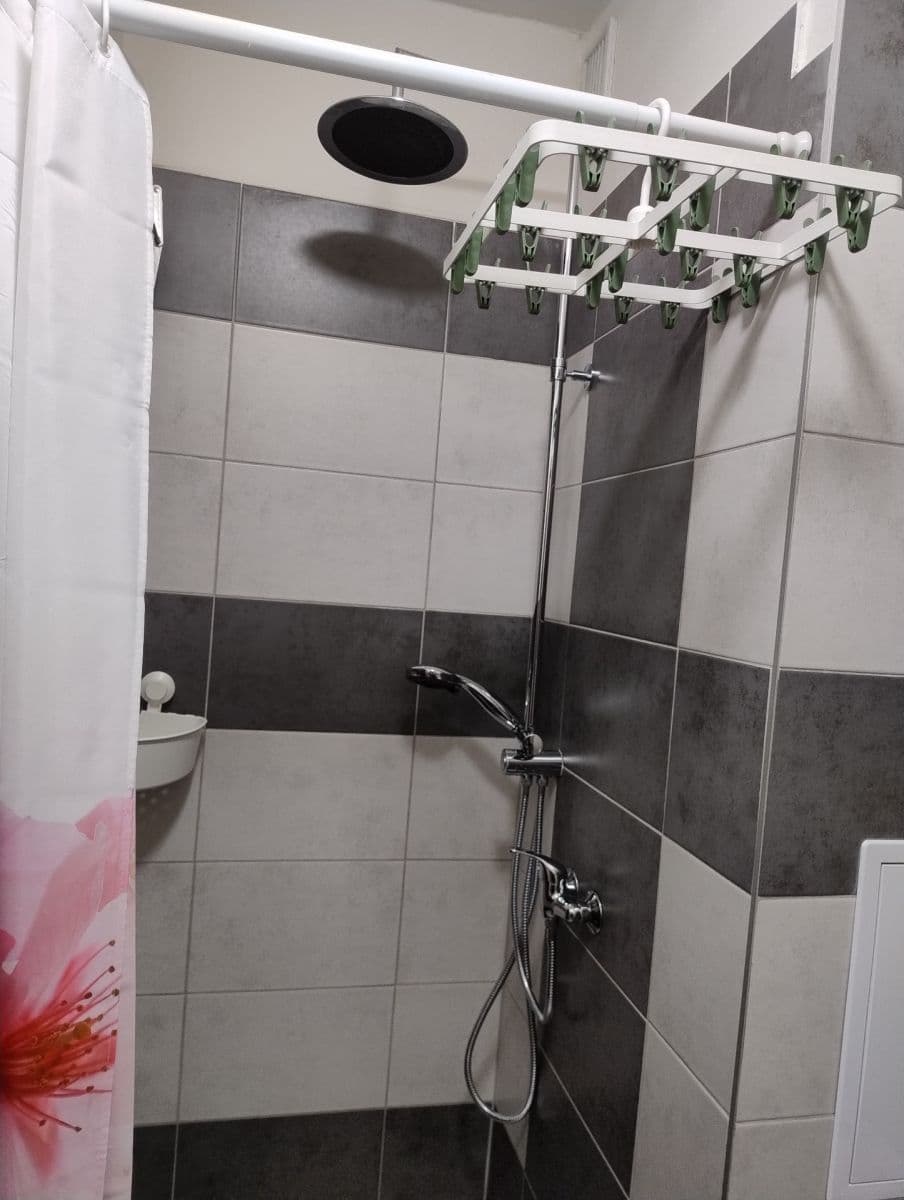 Studio flat to rent, 20 m², Mendlovo náměstí, Brno, Jihomoravský Region Studio flat to rent, 20 m², Mendlovo náměstí, Brno, Jihomoravský Region
