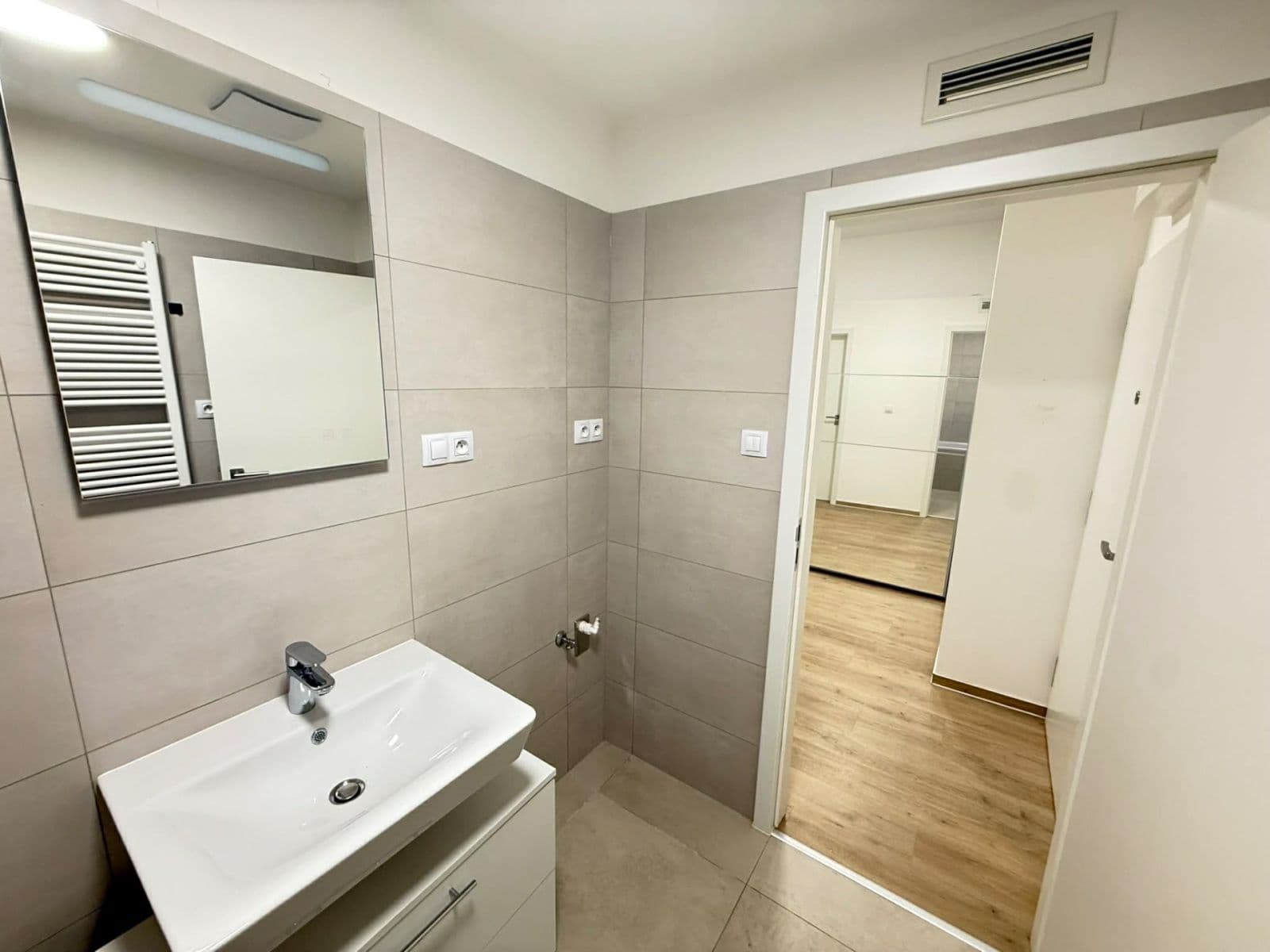 1 bedroom with open-plan kitchen flat to rent, 119 m², Sportovní, Brno, Jihomoravský Region 1 bedroom with open-plan kitchen flat to rent, 119 m², Sportovní, Brno, Jihomoravský Region