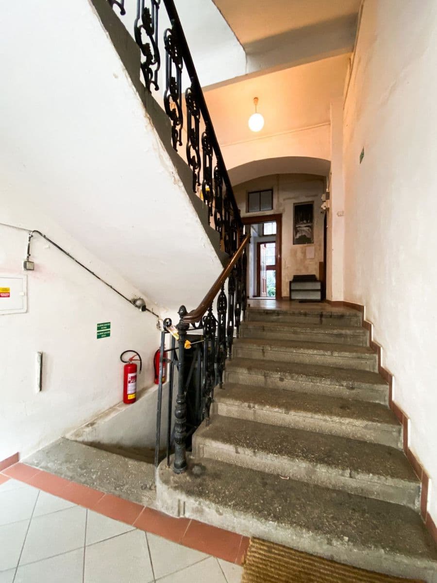 1 bedroom with open-plan kitchen flat to rent, 40 m², U Santošky, Prague, Prague 1 bedroom with open-plan kitchen flat to rent, 40 m², U Santošky, Prague, Prague