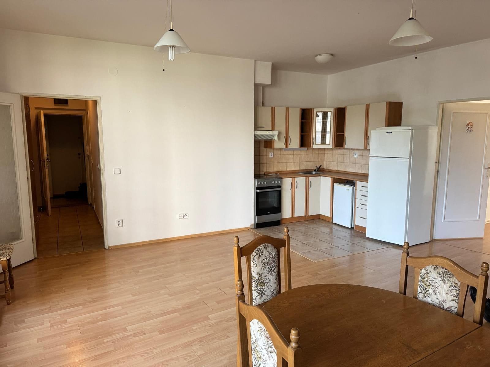 1 bedroom with open-plan kitchen flat to rent, 57 m², Za černým mostem, Prague, Prague 1 bedroom with open-plan kitchen flat to rent, 57 m², Za černým mostem, Prague, Prague
