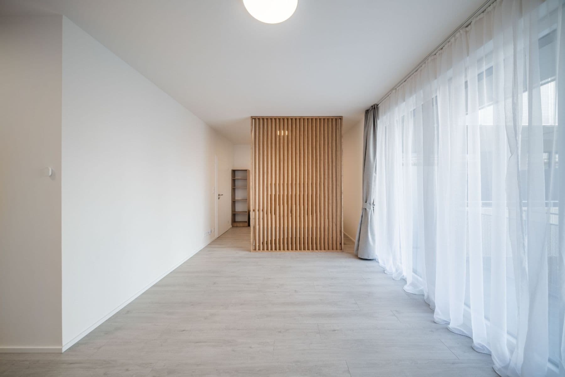 Studio flat to rent, 41 m², Gerstelova, Prague, Prague Studio flat to rent, 41 m², Gerstelova, Prague, Prague