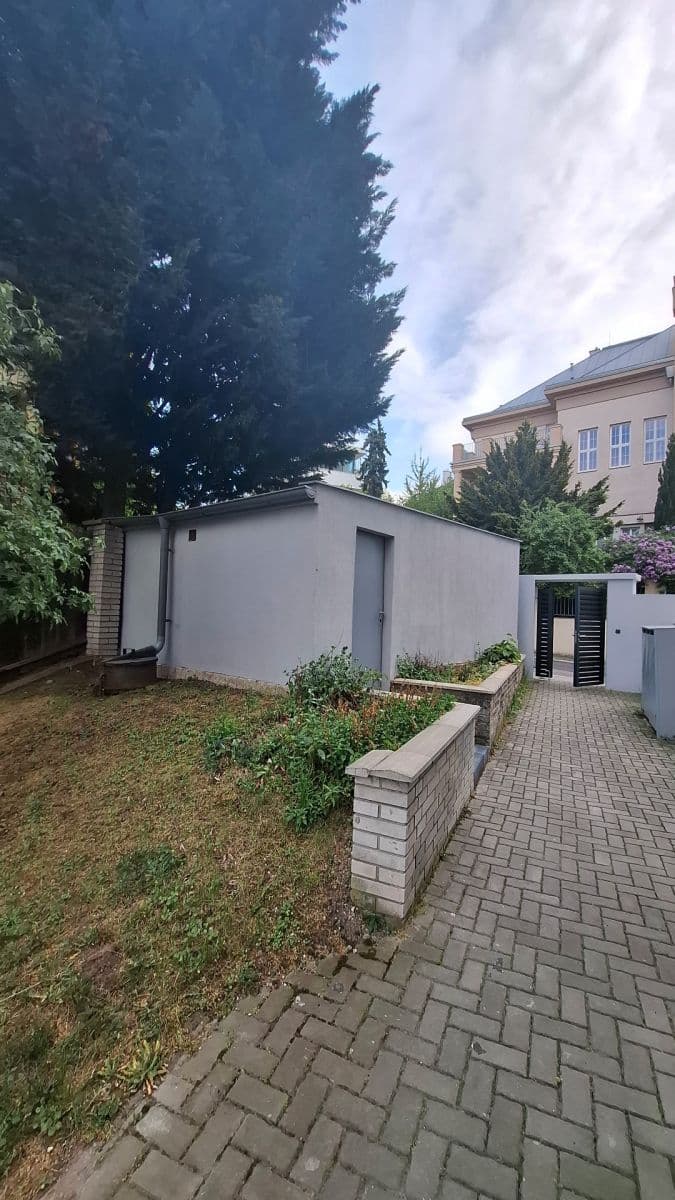 garage to rent, 20 m², Prague, Prague garage to rent, 20 m², Prague, Prague