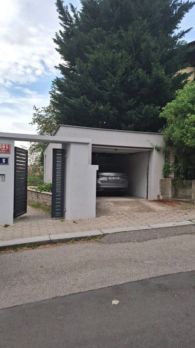 garage to rent, 20 m², Prague, Prague garage to rent, 20 m², Prague, Prague