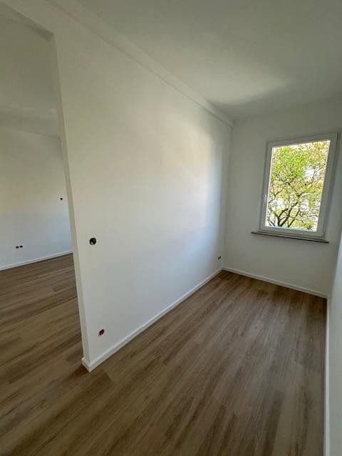 3 bedroom flat to rent, 90 m², Waldstromerstr. 18, Nürnberg, Bavaria 3 bedroom flat to rent, 90 m², Waldstromerstr. 18, Nürnberg, Bavaria