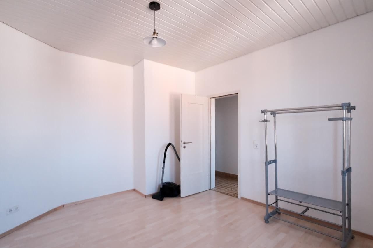 4 bedroom flat to rent, 80 m², Stuttgart, Baden-Württemberg 4 bedroom flat to rent, 80 m², Stuttgart, Baden-Württemberg