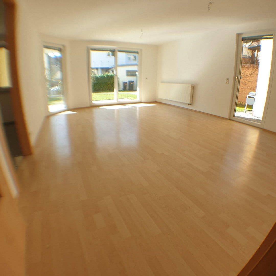 2 bedroom with open-plan kitchen flat to rent, 75 m², Curfeßstraße 33, Aalen, Baden-Württemberg 2 bedroom with open-plan kitchen flat to rent, 75 m², Curfeßstraße 33, Aalen, Baden-Württemberg