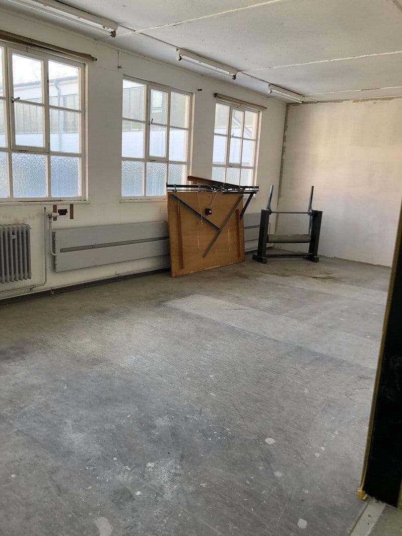 non-residential property to rent, 1 m², Mittenfeldstr. 6, Göppingen, Baden-Württemberg non-residential property to rent, 1 m², Mittenfeldstr. 6, Göppingen, Baden-Württemberg