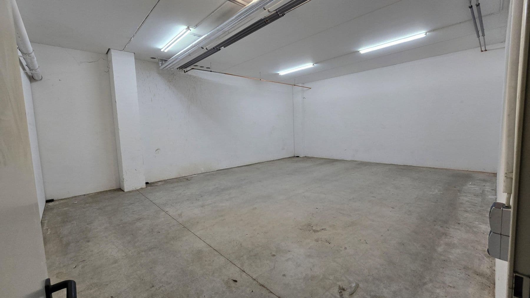 non-residential property to rent, 1,402 m², Egelseestr. 13, Singen (Hohentwiel), Baden-Württemberg non-residential property to rent, 1,402 m², Egelseestr. 13, Singen (Hohentwiel), Baden-Württemberg
