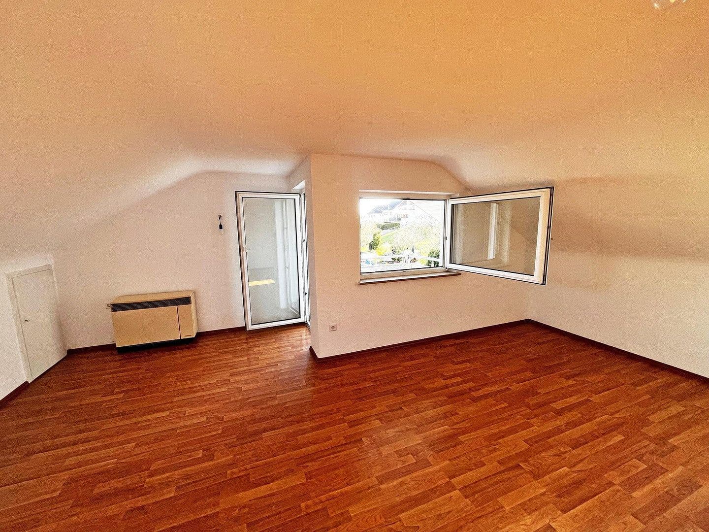 Studio flat to rent, 38 m², Ostfildern, Baden-Württemberg Studio flat to rent, 38 m², Ostfildern, Baden-Württemberg