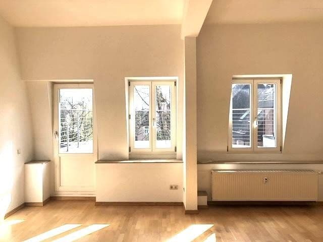 house for sale, 325 m², Uerdinger Str. 341, Krefld-Bockum, North Rhine-Westphalia house for sale, 325 m², Uerdinger Str. 341, Krefld-Bockum, North Rhine-Westphalia