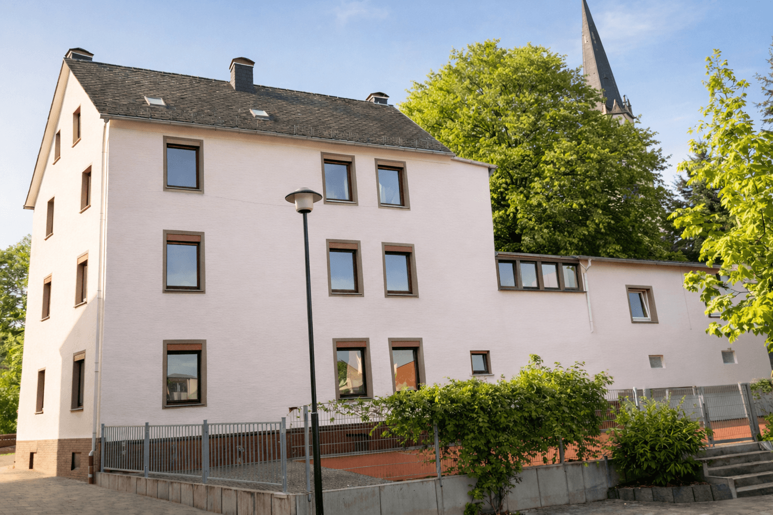 house for sale, 370 m², Höhr-Grenzhausen, Rhineland-Palatinate house for sale, 370 m², Höhr-Grenzhausen, Rhineland-Palatinate