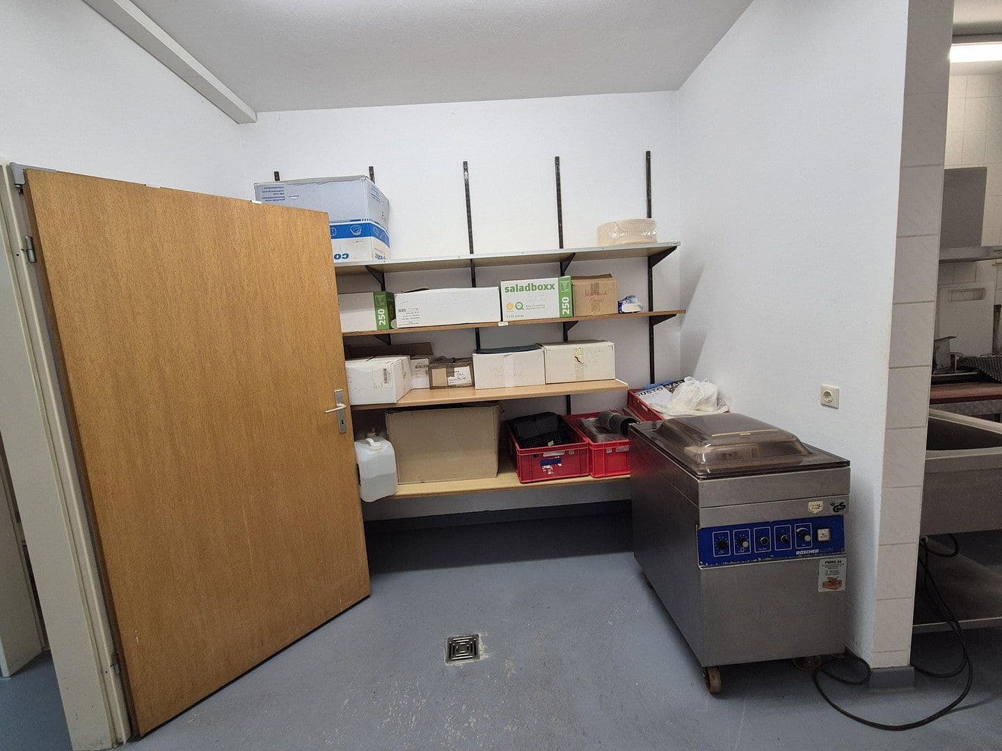 non-residential property to rent, 196 m², Garbsen, Lower Saxony non-residential property to rent, 196 m², Garbsen, Lower Saxony