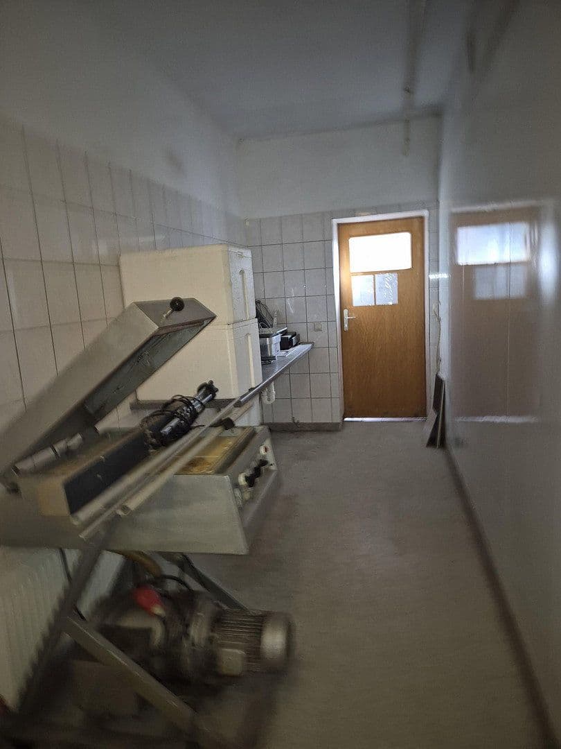 non-residential property to rent, 196 m², Garbsen, Lower Saxony non-residential property to rent, 196 m², Garbsen, Lower Saxony