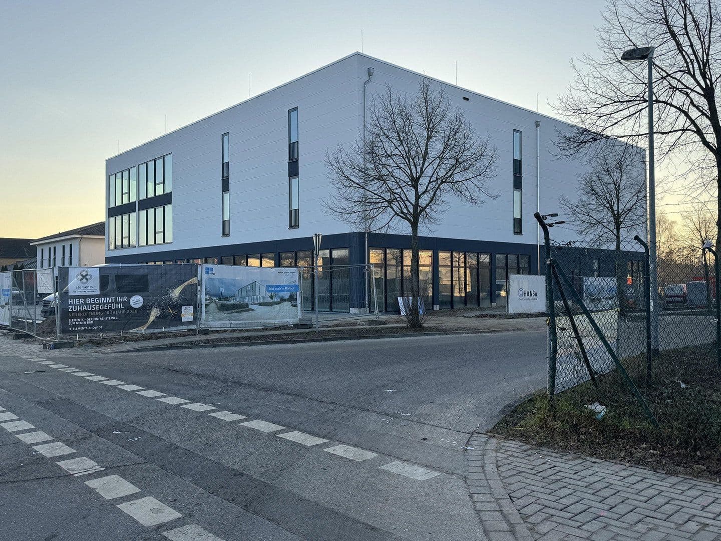 non-residential property to rent, 3,000 m², Rostock, Mecklenburg-Vorpommern non-residential property to rent, 3,000 m², Rostock, Mecklenburg-Vorpommern