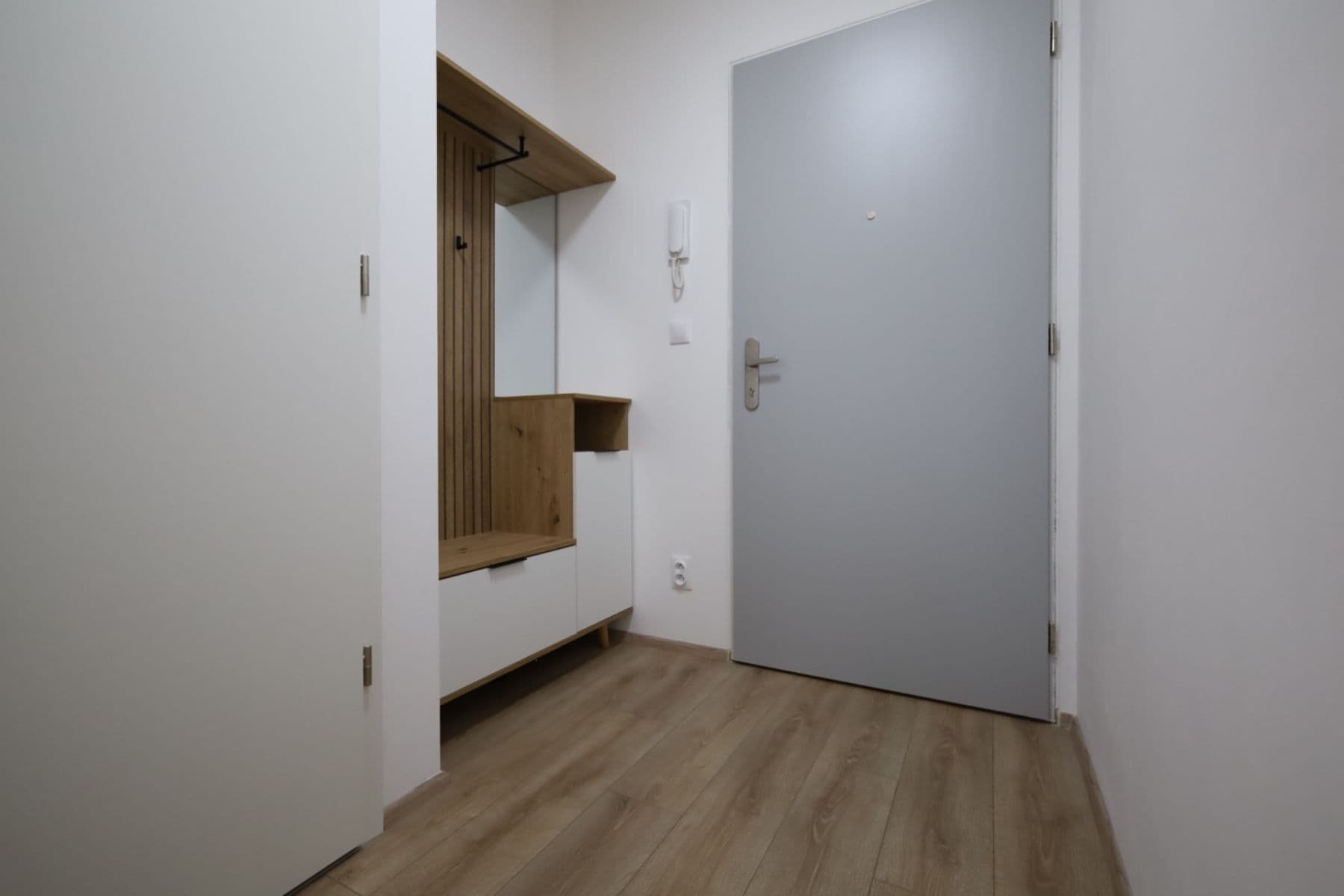 Studio flat to rent, 27 m², Spolková, Brno, Jihomoravský Region Studio flat to rent, 27 m², Spolková, Brno, Jihomoravský Region