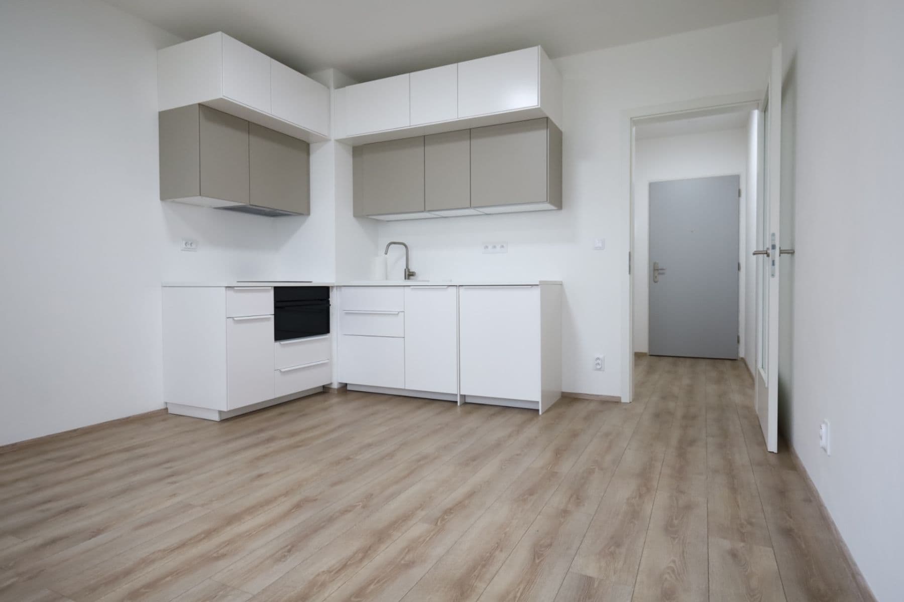 Studio flat to rent, 27 m², Spolková, Brno, Jihomoravský Region Studio flat to rent, 27 m², Spolková, Brno, Jihomoravský Region