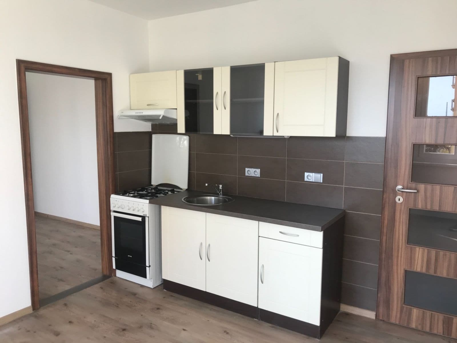 1 bedroom flat to rent, 36 m², Nade Mží, Plzeň, Plzeňský Region 1 bedroom flat to rent, 36 m², Nade Mží, Plzeň, Plzeňský Region