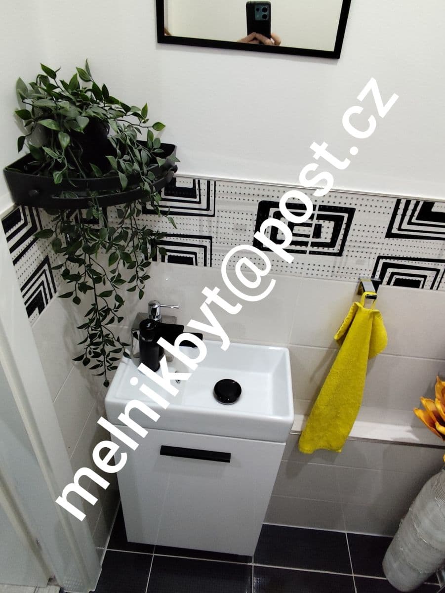 3 bedroom flat for sale, 62 m², Kosmonautů, Mělník, Středočeský Region 3 bedroom flat for sale, 62 m², Kosmonautů, Mělník, Středočeský Region