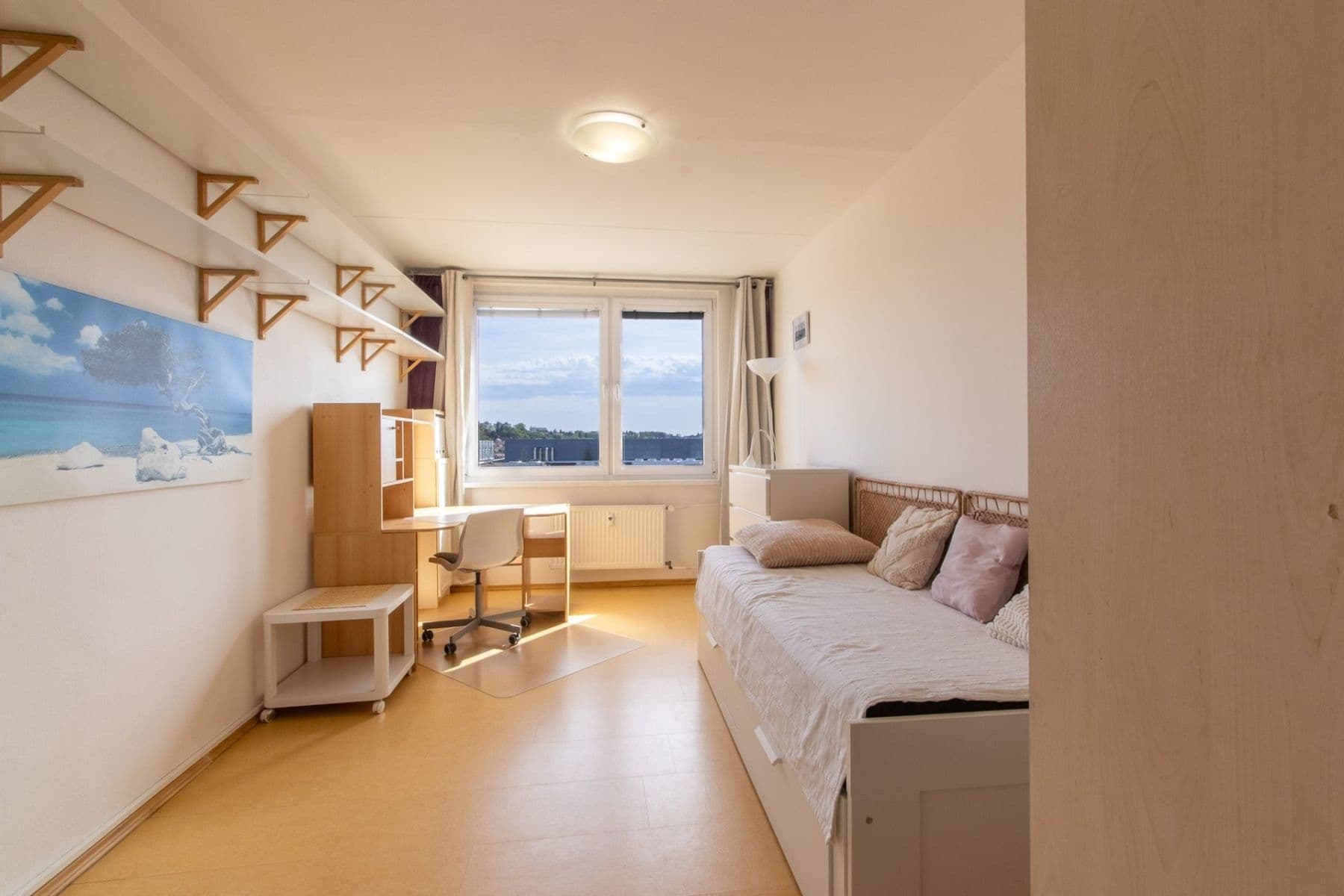 1 bedroom with open-plan kitchen flat to rent, 39 m², Bryksova, Prague, Prague 1 bedroom with open-plan kitchen flat to rent, 39 m², Bryksova, Prague, Prague