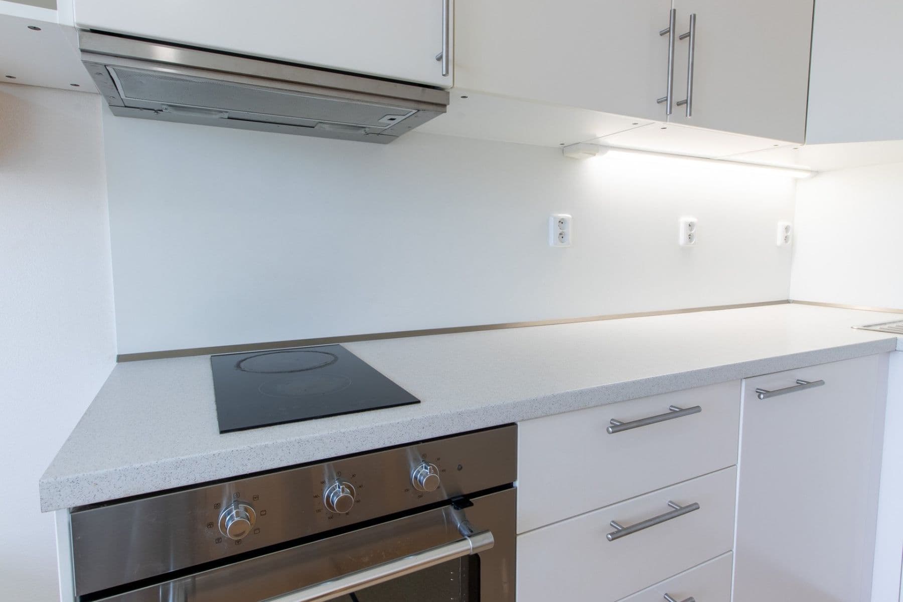 1 bedroom with open-plan kitchen flat to rent, 39 m², Bryksova, Prague, Prague 1 bedroom with open-plan kitchen flat to rent, 39 m², Bryksova, Prague, Prague